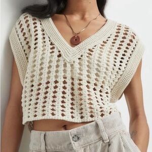 Urban Outfitters BDG Leigh Cropped Sweater Vest Crochet Swim Cover Beach Size S